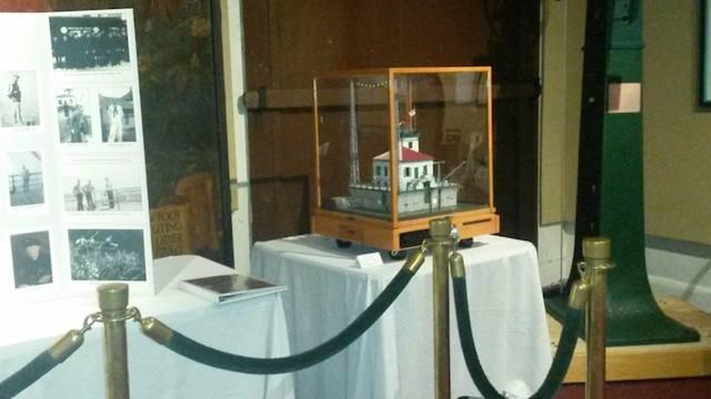 LighthouseAtHLeeWhite