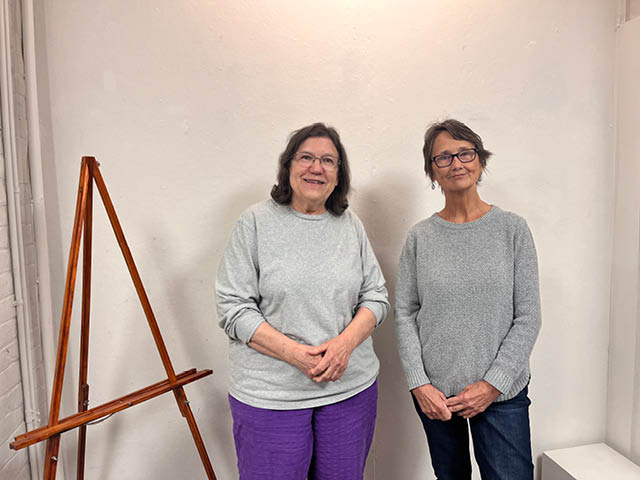 A photo of Karen Ringwald (left) and Shirley Baldwin (right) at the Art Association of Oswego