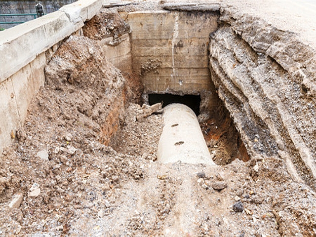 Mayor Barlow Identifies Damage Caused by High Lake Levels, Will Pursue Damage Assistance