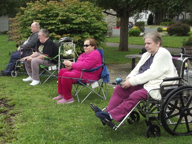 Morningstar Residents Fish the Oswego River in Minetto