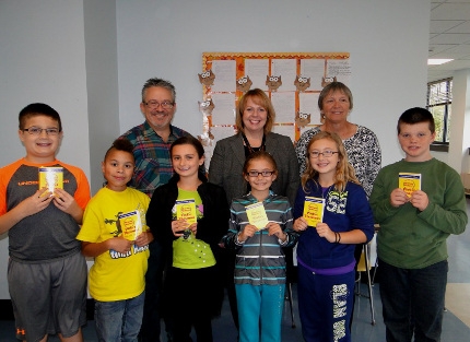 Fourth-graders benefit from Thesaurus project