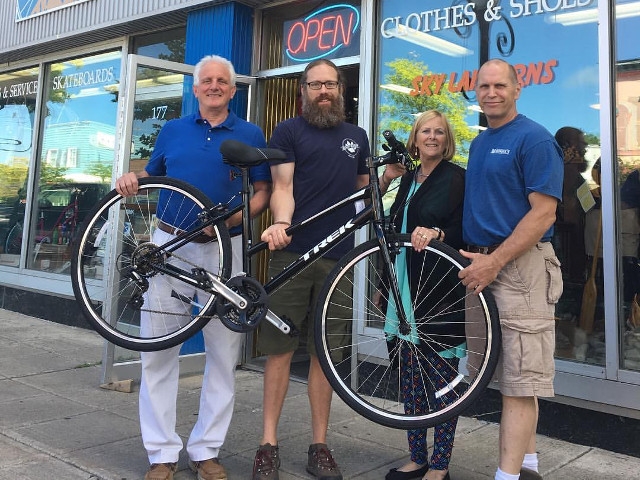 Murdock’s Bicycles Donates Bike for 2017 Harborfest Volunteer Giveaway