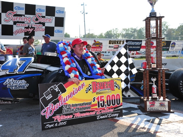 Late Race Pass Propels Bob Bond to Third Classic Victory in Six Years