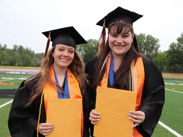 Altman, Allen Earn Hurd Scholarships