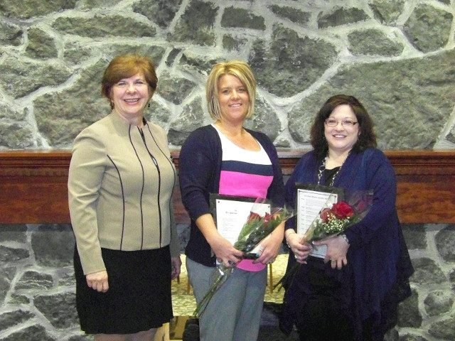 Kristin LaBarge Receives the Amelia Whelahan Leadership Award