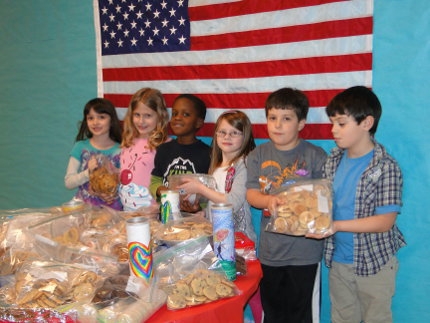 Hundreds of cookies bound for soldiers