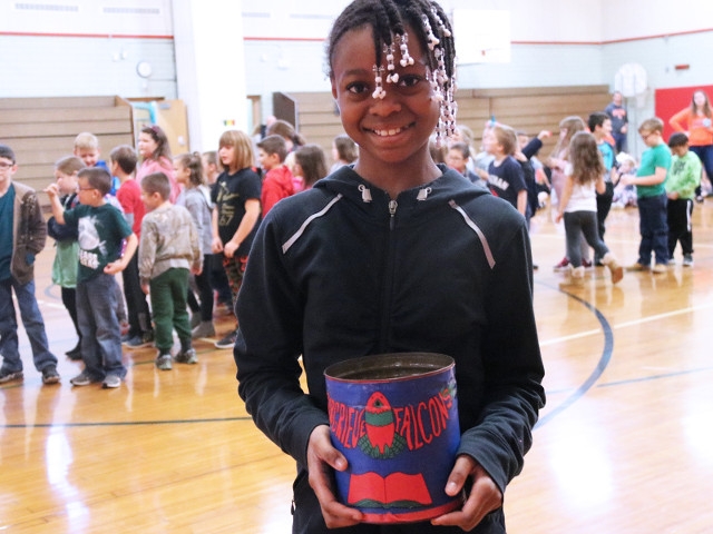 Fairgrieve Students, Staff Members to Help Feed the Needy