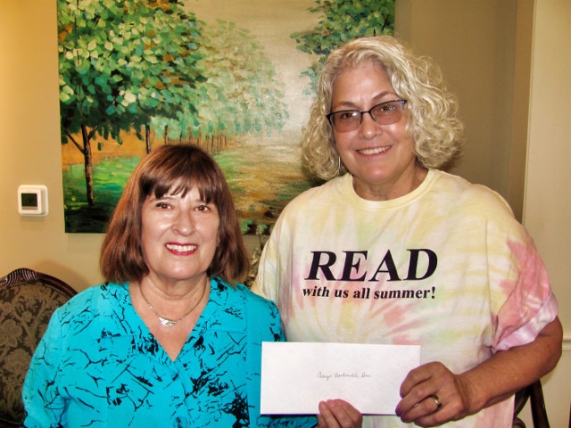 Oswego Rotary Club Supports Oswego Bookmobile
