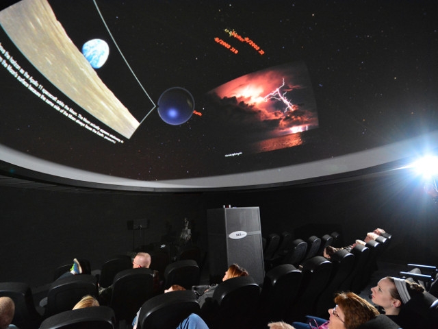 SUNY Oswego Planetarium Sets September Shows