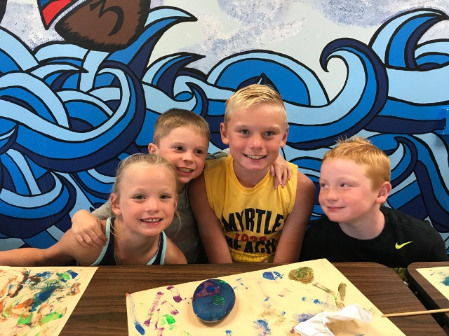 Students and Families Come Together at Team Fitzhugh Ice Cream Social