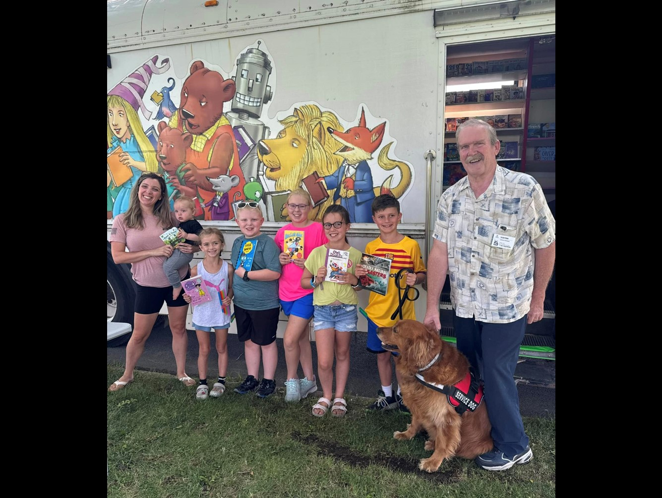 Oswego Bookmobile Celebrates Growth and Donor Support
