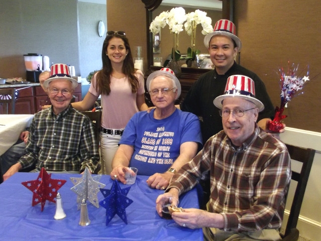 Gardens Residents Enjoy July 4th Barbeque