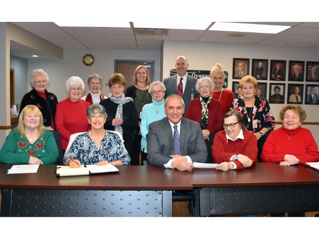 Auxiliary Makes Generous Donation to Oswego Health