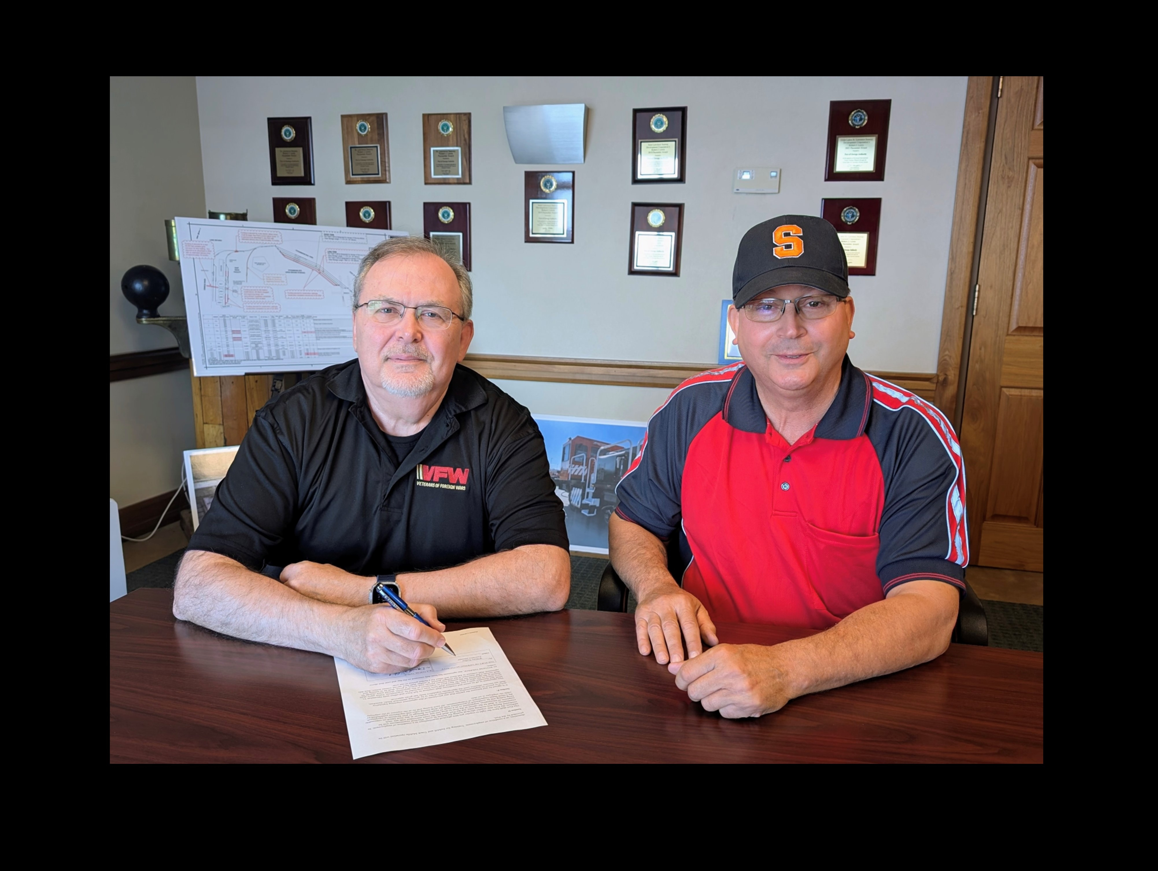 Port Oswego Signs Contract with International Longshoreman's Association