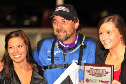 Mike Bond bounces back; Four Sevens sweep in Oswego`s SBS