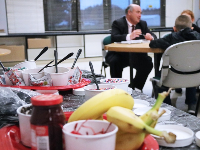 FCSD Hosts Sundaes With The Superintendent