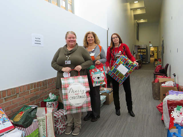 ‘Santa for Seniors’ Brightens the Holidays for Older Adults