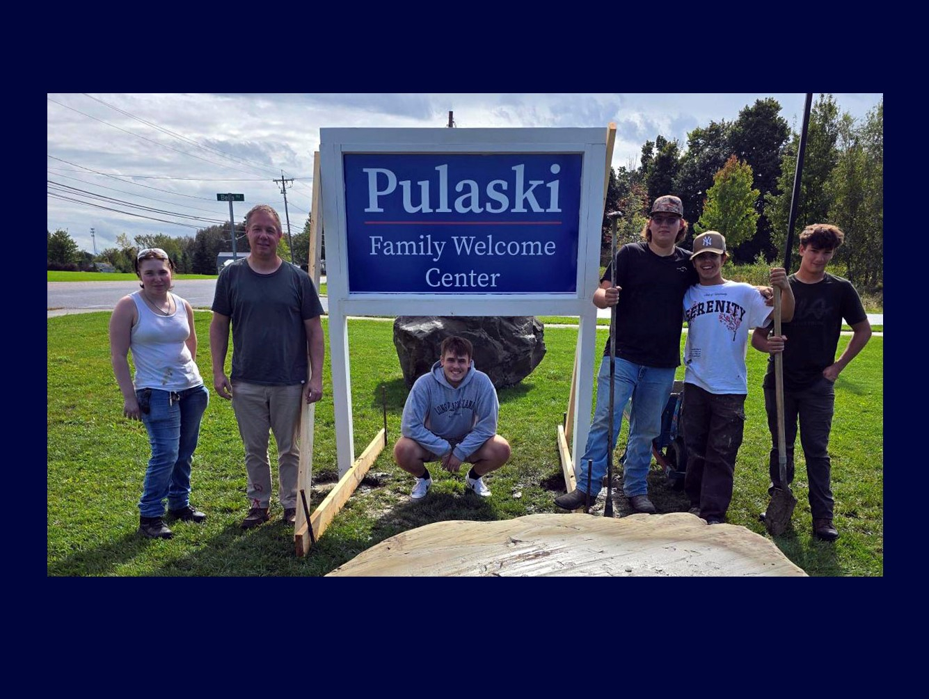 CiTi Boces Constructs Sign for OCO Family Welcome Center