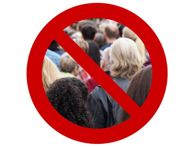 Mayor Barlow Signs Executive Order to Target Lack of Social Distancing