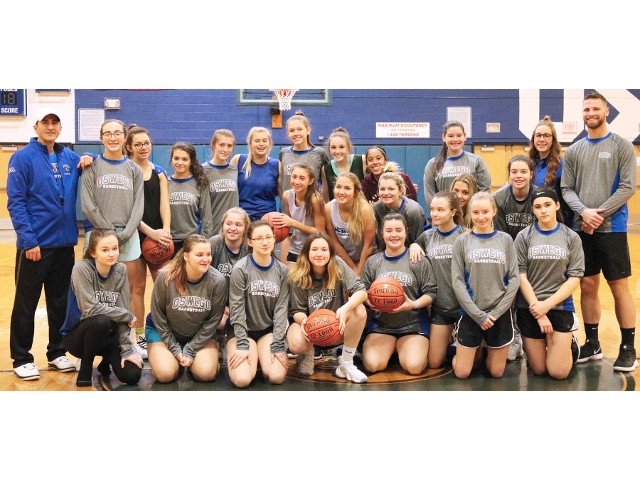 OHS Girls’ JV, Varsity Basketball Teams Provide Holiday Help