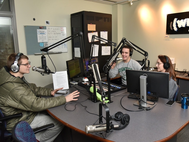 SUNY Oswego Students Win 3 National Broadcasting Awards