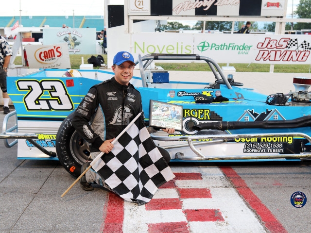 Kapuscinski Charges From Twelfth for Tony White Memorial Triumph