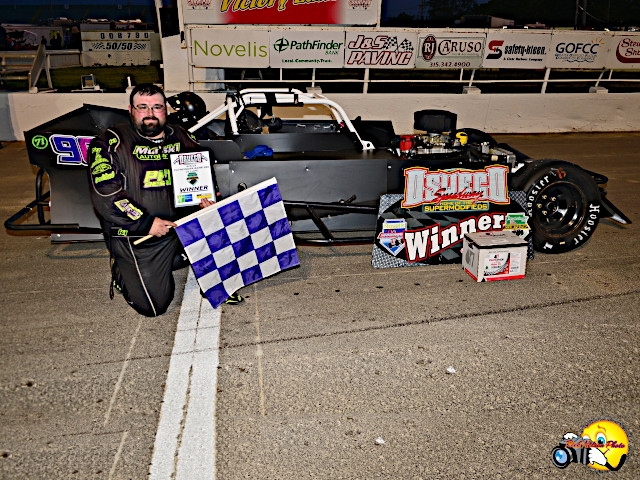 O’Connor Outduels Teammate Parker for Fourth Career SBS Victory