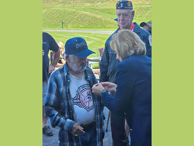 Vietnam Veterans Recognized in Commemorative Pinning Ceremony at Fort Ontario 