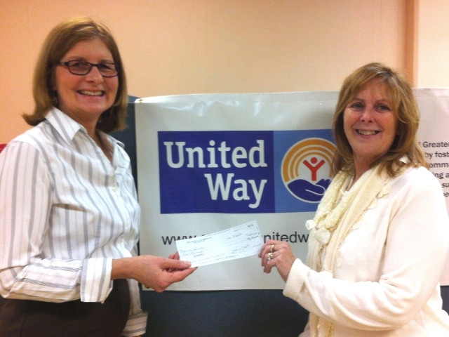 Oswego Elks Lodge Supports United Way