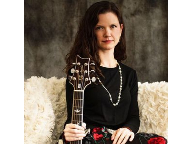 Open Mic Friday Featuring KennaDee as Guest Host Dec. 6th
