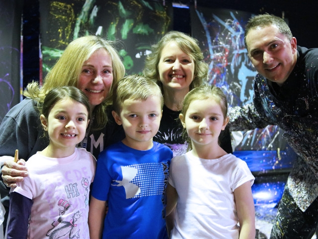 Riley Elementary School Students Welcome “Emotion into Art” Performance