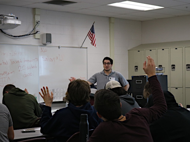 CiTi Students Learn Budgeting From Bryant &amp; Stratton College Representative