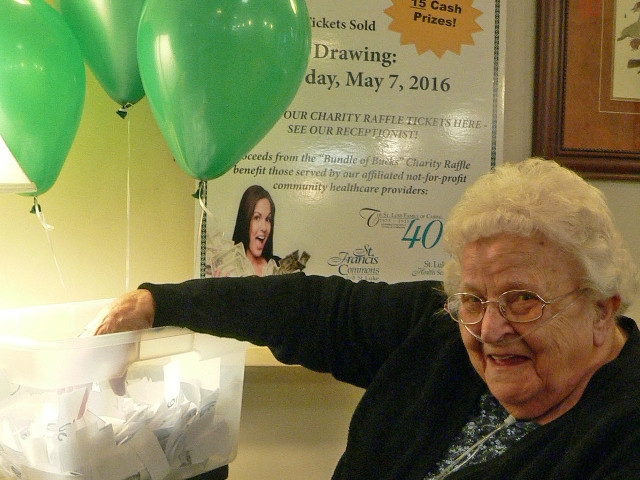 “Early Bird” Winners In St. Luke’s “Bundle Of Bucks” 2016 Picked