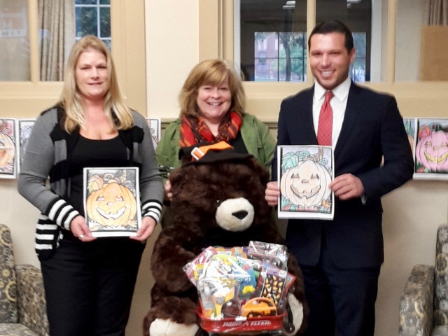 Mayor Barlow Guest Judge for OCFCU Halloween Coloring Contest