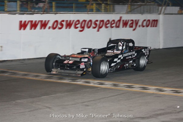 Jimmie James BBQ Joins JJ Andrews and Team Tapout for 2014 Season