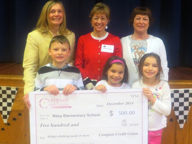 Compass Credit Union Makes Donation to Home, School Association