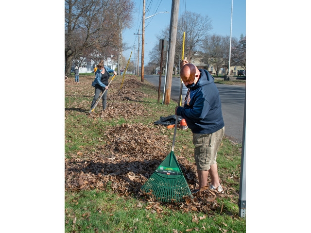 Fulton Lions Club Helps With Voorhees Park Cleanup