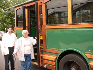 Trolley Ride Showcases Oswego`s History 