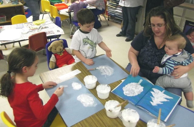 OCO Head Start hosts Family Literacy Night in Oswego April 9