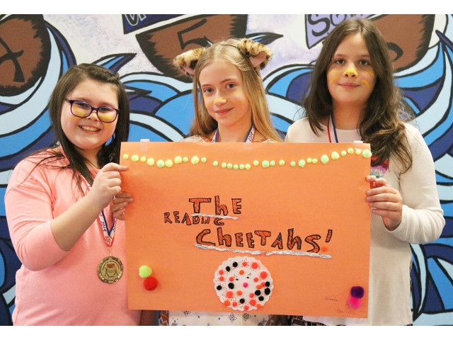 Fitzhugh Park Elementary 4th, 5th Graders Head to District Battle of the Books Event