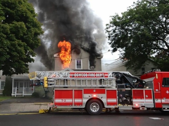 One Firefighter Injured, Several Pets Rescued in East 4th Street Fire