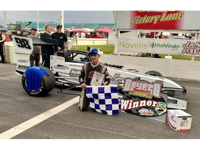 Thompson and Danzer Split Novelis Supermodified Twin 35’s at Oswego Speedway