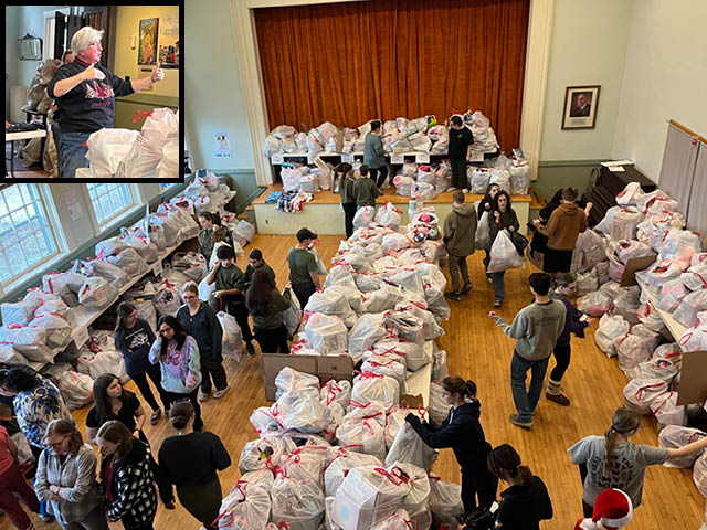 Operation Reindeer Spreads Christmas Cheer in Mexico