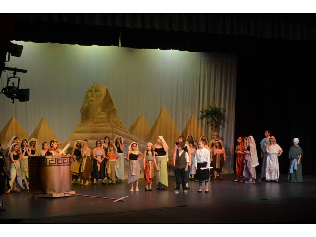 Fitzhugh Park Elementary School Musical a Big Success