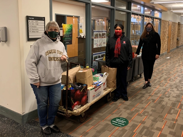 United Way Applauds SUNY Oswego’s SEFA For Making Holidays Happier For People In Need
