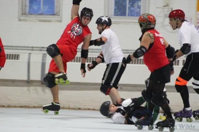 First renegade-style derby bout in Oswego was a close one