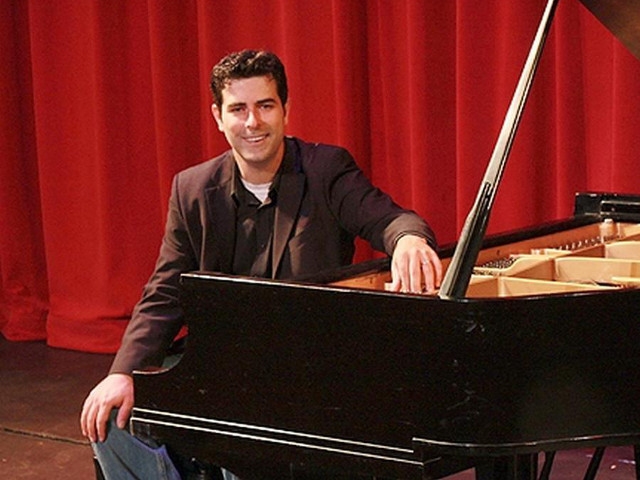 Pianist Robert Auler to celebrate Chopin for Focus on Faculty Series