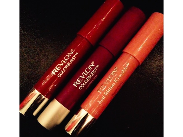 Holiday Makeup Tips, Tricks for the Savvy Shopper