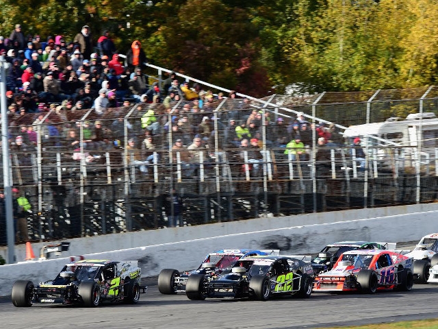 Nearly Thirty Years Later, Whelen Modified Tour Returns to Speedway