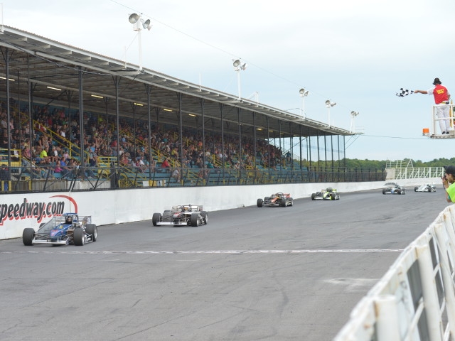 $5, $10 Fan Appreciation Specials in Speedway’s 2016 Pricing